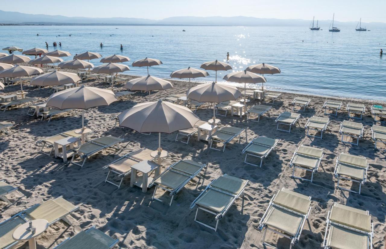 Le Palmette Suites Cagliari Exteriör bild